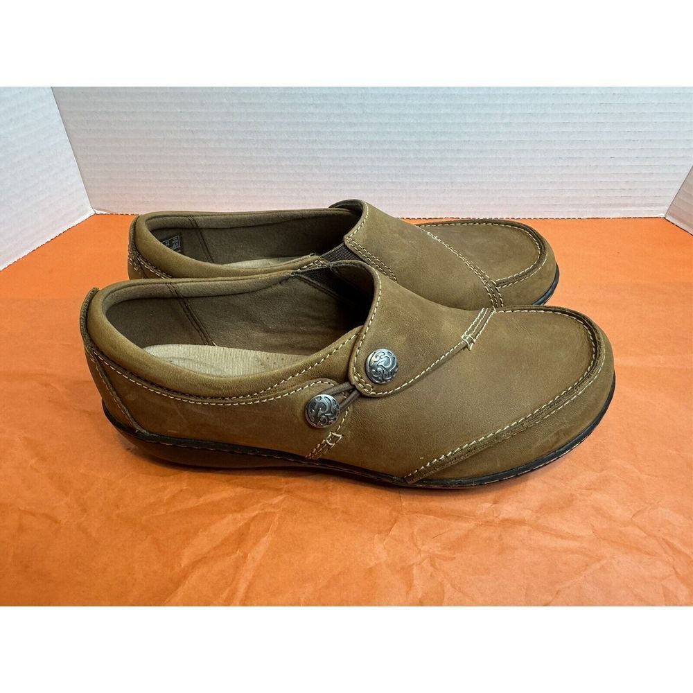 Clarks Tan Brown Oily Leather Ashland Lane Slip on Shoe 7.5